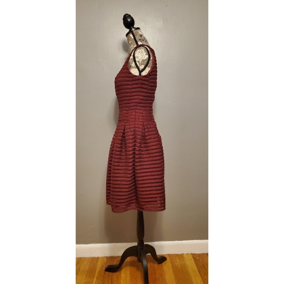 Ashley Graham Beyond burgundy dress - Picture 2 of 4